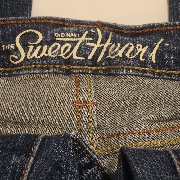 Old Navy Sweetheart Flare Leg Jeans - Picture 8 of 8